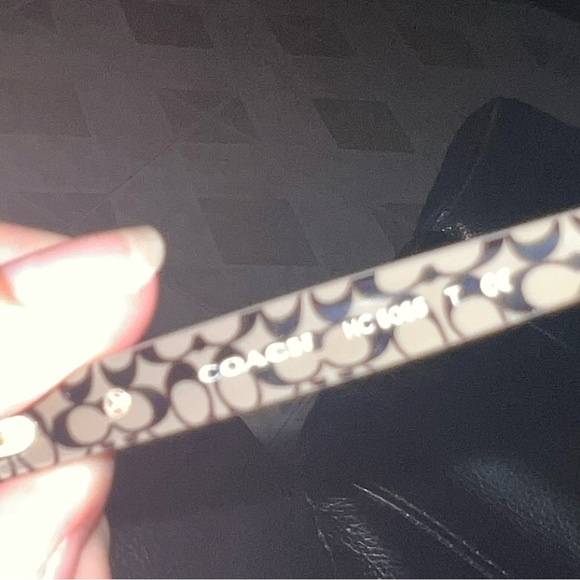 Coach prescription glasses in used condition - Picture 3 of 4